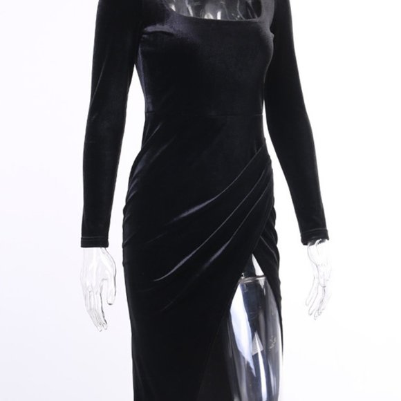 Velvet Vixen - Picture 4 of 8